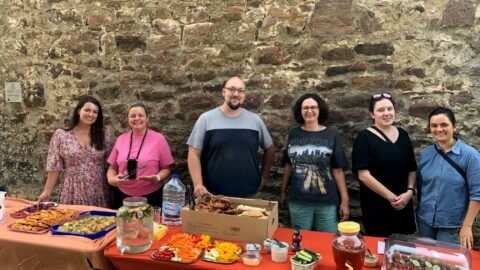 Mitarbeiterinnen und Mitarbeiter des Diakonischen Werk Odenwald sind voller Vorfreude auf das Sommerfest.