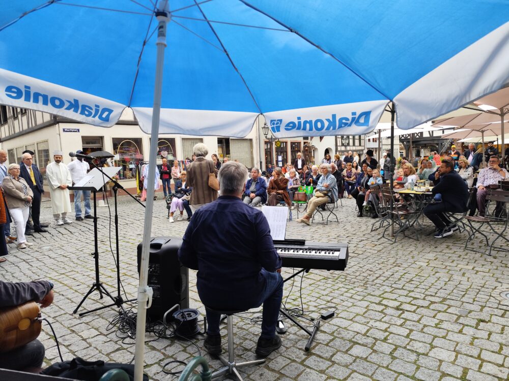 Unter dem Diakonieschirm