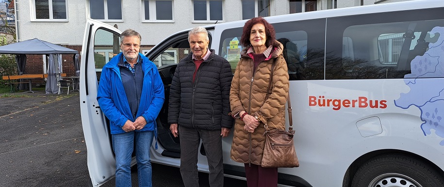 Bürgerbus mit Gästen